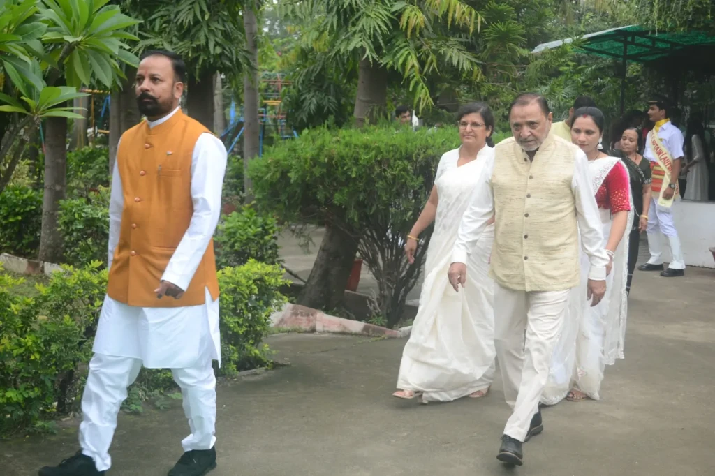 WhatsApp Image 2025-09-19 at 1.36.05 PM (5)